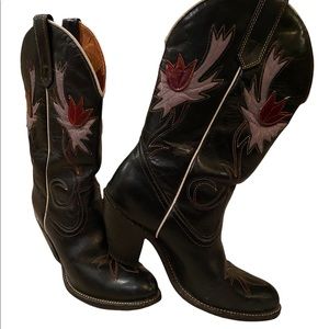 Vintage 1970’s Miss Capezio Women’s Cowboy Boots